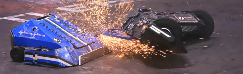 Two battlebots engaging in a battlebot fight