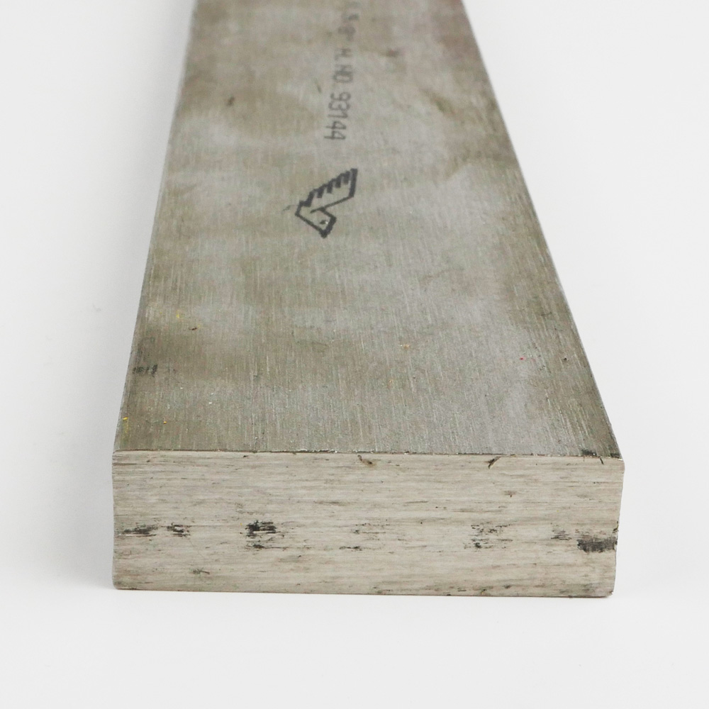96.0 0.25 x 1.5 Stainless Rectangle Bar 304/304L 96.0 0.25 x 1.5 Stainless Rectangle Bar 304/304L